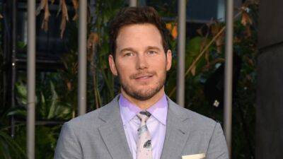 Chris Pratt Says 'Two Seconds Ago I Was Changing Diapers' at 'Jurassic World' Premiere (Exclusive) - www.etonline.com - Los Angeles - Los Angeles
