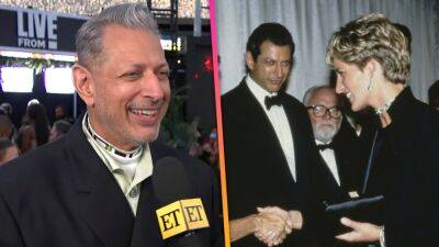 Jeff Goldblum Remembers Sharing Popcorn With Princess Diana At First ‘Jurassic Park’ Premiere (Exclusive) - www.etonline.com - Hollywood - county Howard - county Dallas
