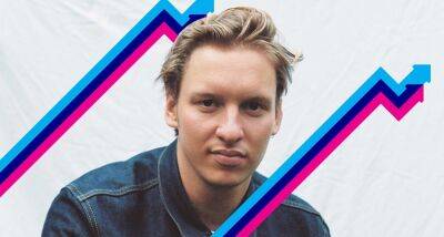 George Ezra throws a party atop the Official Trending Chart with Green Green Grass - www.officialcharts.com - Chicago