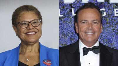 Rick Caruso and Karen Bass Lead in Early Election Returns for L.A. Mayor - variety.com - Los Angeles - Los Angeles - county Hall - Washington - county Early - Sacramento