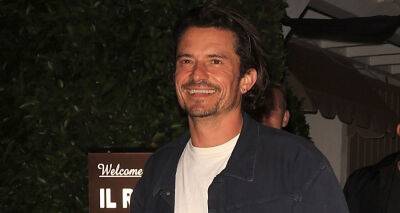 Orlando Bloom is All Smiles During Night Out with Friends in Santa Monica - www.justjared.com - Santa Monica