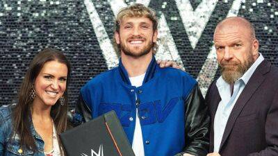 YouTube Star Logan Paul Signs With WWE - www.etonline.com