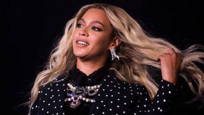 Beyoncé Embodies Lady Godiva in New Renaissance Album Art - www.glamour.com - Britain