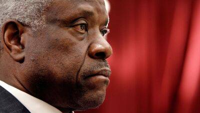 Why People Are Calling for Congress to Impeach Clarence Thomas - www.glamour.com - Virginia - county Warren