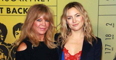 Watch Kate Hudson and Mom Goldie Hawn Take Over the Stuart Weitzman Store for Adorable Shopping Trip - www.usmagazine.com - city Sandal
