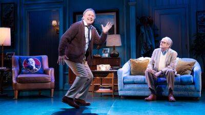 Billy Crystal Broadway Musical ‘Mr. Saturday Night’ to Close in September - thewrap.com