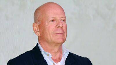 Bruce Willis Honors 'Die Hard' Anniversary at 'Nakatomi Plaza' Rooftop - www.etonline.com - Los Angeles