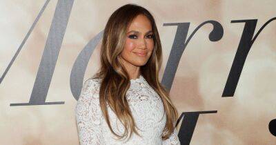 Jennifer Lopez Shows Off New Wedding Ring in Bed After Wedding to Ben Affleck - www.usmagazine.com - Las Vegas