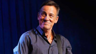 Bruce Springsteen Becomes a First-Time Grandfather -- See the Sweet Snap - www.etonline.com