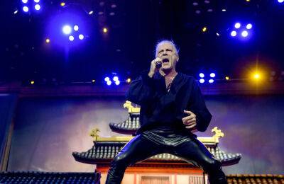 Bruce Dickinson Yells At Fan Who Lit A Flare During Iron Maiden Concert In Greece - etcanada.com - Florida - Greece - county Rock - city Mexico City - county Iron - county Dickinson - Athens, Greece - county Yell