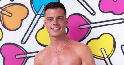 ITV Love Island's Billy Brown's family brand show 'toxic' and want him to 'come home' after row with Danica Taylor - www.manchestereveningnews.co.uk