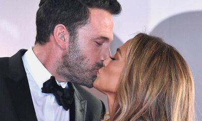 Inside Jennifer Lopez and Ben Affleck’s emotional wedding: ‘They cried to each other’ - us.hola.com - Las Vegas