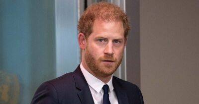 Prince Harry Is Not ‘Qualified’ to Speak at the United Nations, Royal Expert Jonathan Sacerdoti Claims - www.usmagazine.com - Britain - county Hall
