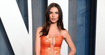 Emily Ratajkowski’s All-Time Best Fashion Moments Through the Years: From Edgy Street Style to Red Carpet Glam - www.usmagazine.com - France - New York - Italy