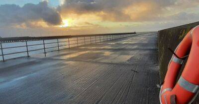 Little girl was thrown to her death from seaside pier by her father - www.manchestereveningnews.co.uk - Manchester - county Graham