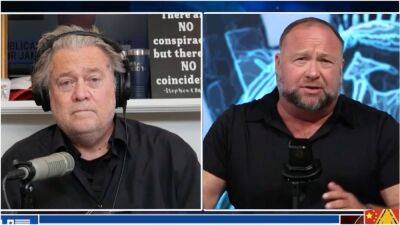 Steve Bannon Calls Alex Jones One of the Greatest Political ‘Thinkers’ Since the ‘Revolutionary Generation’ - thewrap.com - Texas