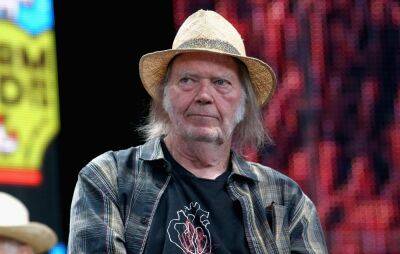 Neil Young says he’s not ready to play concerts yet: “I don’t think it is safe in the pandemic” - www.nme.com - USA