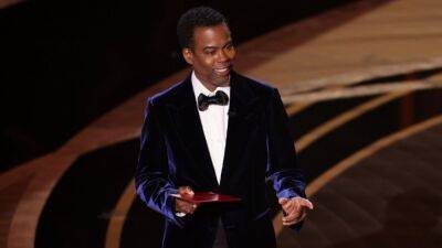 Chris Rock Makes Will Smith Joke While Addressing Cancel Culture at NYC Stand-Up Show - www.etonline.com - New York