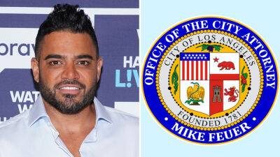 ‘Shahs Of Sunset’ Star Mike Shouhed Charged With Domestic Violence & Weapons Violations In Los Angeles - deadline.com - Los Angeles