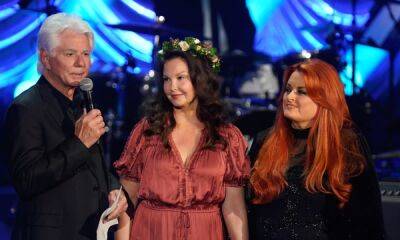 Ashley Judd details how family is 'grieving together' after mom Naomi Judd's death - hellomagazine.com - county Ashley