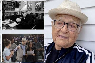 Norman Lear celebrates 100th birthday by singing ‘That’s Amore’ - nypost.com - state Vermont - city Sanford