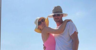 Katherine Ryan wears pink swimsuit as she cosies up to husband Bobby after announcing pregnancy - www.ok.co.uk - Canada
