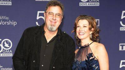 Vince Gill Cancels Upcoming Shows After Wife Amy Grant's Hospitalization - www.etonline.com - Virginia - North Carolina - Charlotte, state North Carolina