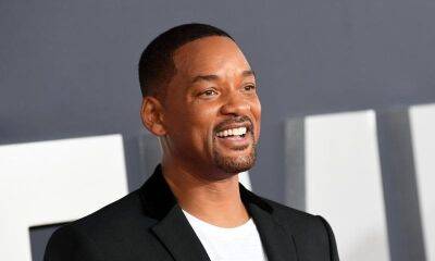 Will Smith shares emotional video apologizing to Chris Rock - us.hola.com