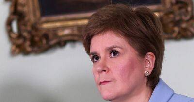 Nicola Sturgeon hails 'encouraging' poll which shows Yes campaign edging ahead of No - www.dailyrecord.co.uk - Britain - Scotland