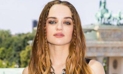 Why Joey King thinks women should shave their head at least once in their life - us.hola.com