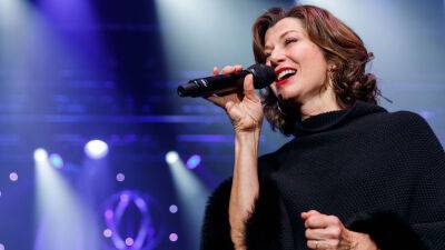 Amy Grant ‘resting comfortably’ at home after biking accident, postpones August shows - www.foxnews.com - county Johnson - Nashville - North Carolina - city Knoxville