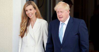 Boris Johnson’s wedding sees allies and pop stars party on donor’s estate - www.dailyrecord.co.uk