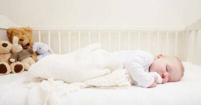 Sleep expert share ideal bedtime for kids and tips to get them to nod off - www.ok.co.uk