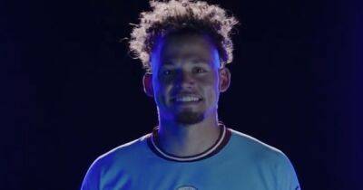 Man City announce Kalvin Phillips signing and confirm midfielder's shirt number - www.manchestereveningnews.co.uk - Manchester