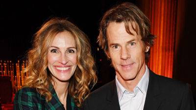 Julia Roberts praises husband Danny Moder on 20th wedding anniversary: 'Can’t stop smiling' - www.foxnews.com - California - Mexico - state New Mexico - Haiti