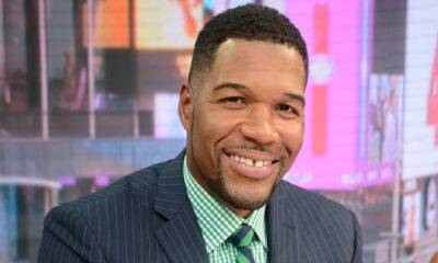 Michael Strahan is cheered on by fans as he celebrates achievement away from work - hellomagazine.com