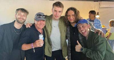 Sam Fender shares photo with 'Geordie hero' Brian Johnson - and gets praise from Alan Shearer - www.msn.com - USA - Manchester - city Newcastle