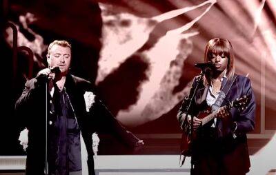 Cat Burns and Sam Smith bring electrifying performance of ‘Go’ to ‘Corden’ - www.nme.com - Britain - county Hall