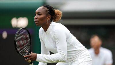 Venus Williams Shuts Down Reporter Who Tried to Pit Her Against Sister Serena Williams - www.etonline.com - France - Belarus