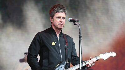 Noel Gallagher, Oasis Frontman, Gets Backlash For Mocking Disabled Concertgoers at Glastonbury - www.etonline.com