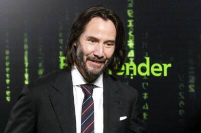 Keanu Reeves’ Young Fan Reacts To Viral Airport Moment: ‘I Am Still Stunned’ - etcanada.com - London - New York - New York