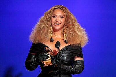 Beyoncé Responds After Being Slammed For Using Ableist Slur On ‘Renaissance’ Track ‘Heated’ - etcanada.com - Canada