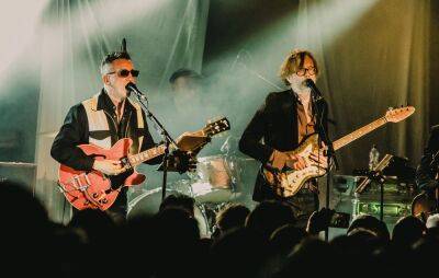 Jarvis Cocker joins Richard Hawley at Leadmill show, urges owners: “Have some respect for a beautiful thing” - www.nme.com