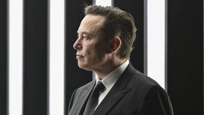 Elon Musk Sells $6.9 Billion in Tesla Shares Amid Legal Showdown Over Twitter Deal - variety.com - state Delaware