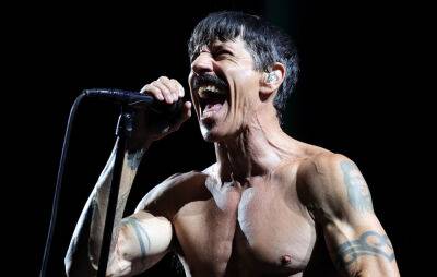 Red Hot Chili Peppers to play intimate gig at New York’s Apollo Theater - www.nme.com - New York - USA - New York