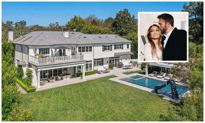 Ben Affleck is selling his mansion for $30 million to continue building a new life with Jennifer Lopez - us.hola.com - Beverly Hills