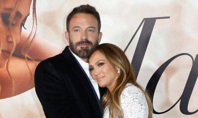 Ben Affleck and Jennifer Lopez are back in California; newlyweds grab donuts and coffee - us.hola.com - California - Las Vegas - Beverly Hills