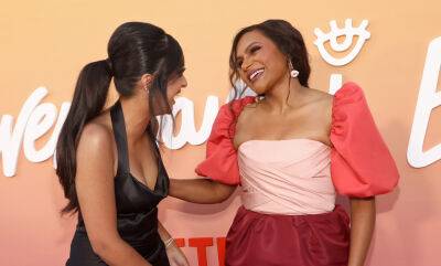 Never Have I Ever's Maitreyi Ramakrishnan Bares Some Leg at Season 3 Premiere with Mindy Kaling & More! - www.justjared.com - Los Angeles
