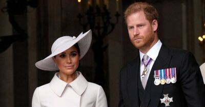 Prince Harry sent dire warning over new bombshell that will 'give different side' of feud - www.ok.co.uk - Britain - Canada