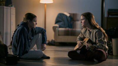 'High School': Get Your First Look at the TV Adaptation of Tegan & Sara's Memoir (Exclusive) - www.etonline.com
